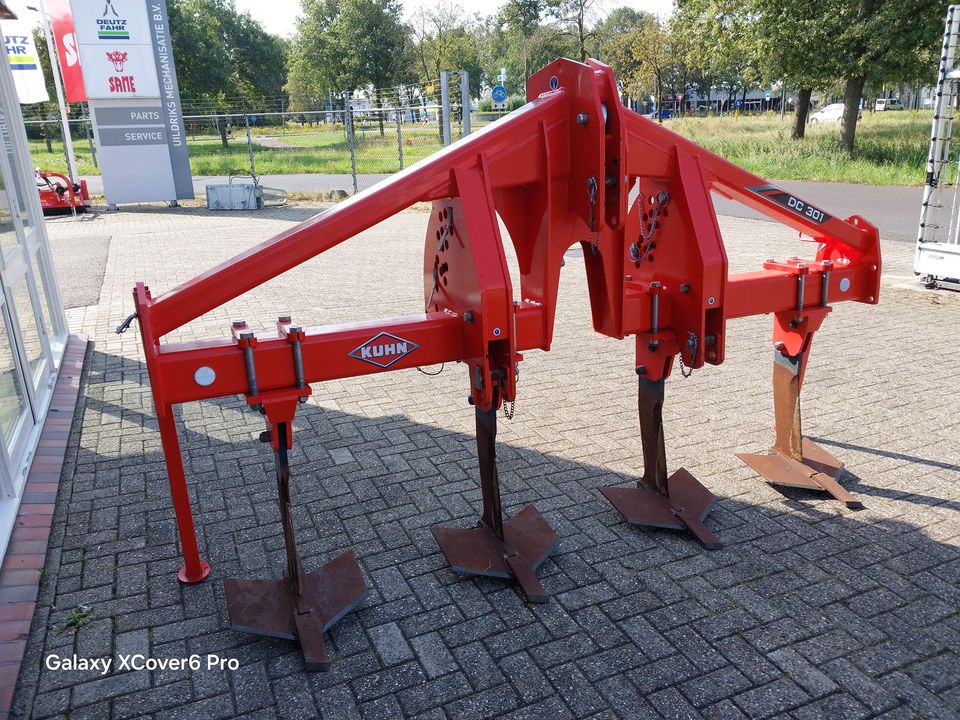  Twee nog bijna nieuwe Kuhn machines