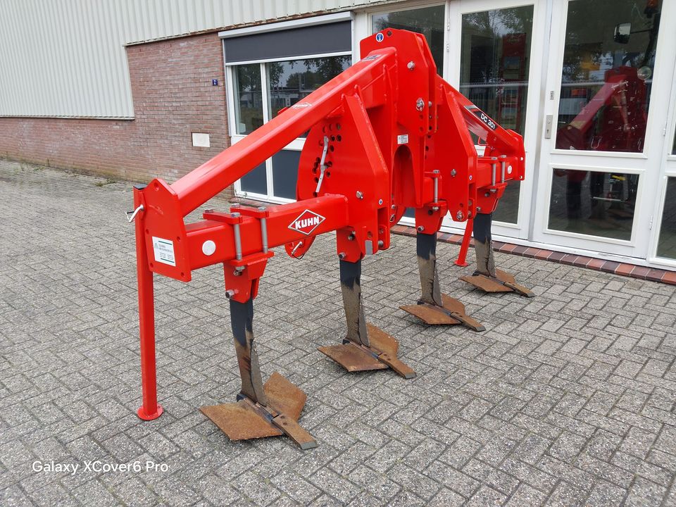  Onze demo Kuhn voorzetwoeler Type DC